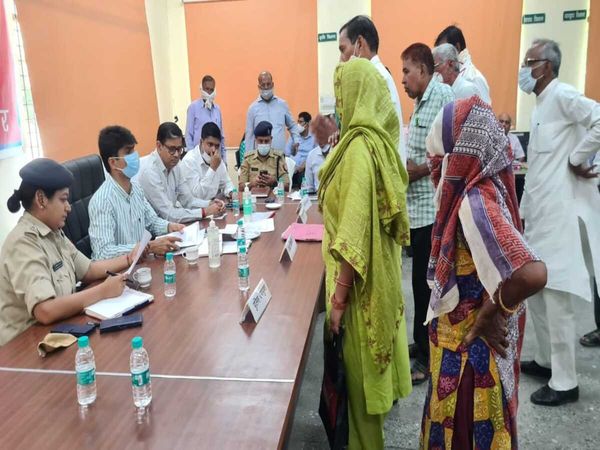 DM GautamBuddh Nagar on Samadhan Divas