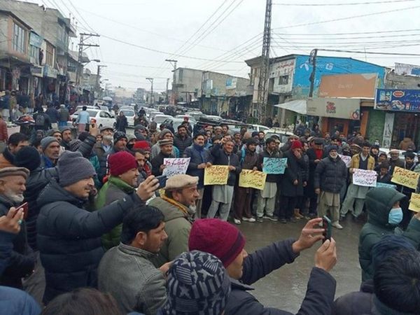 Protests against grabbing of mineral resources, lands of Hunza at many cities of Pakistan