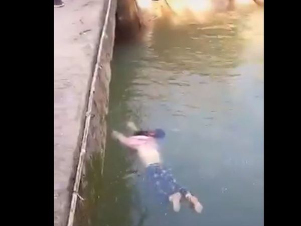 girl drowing video china