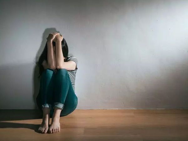 Girlfriend says My boyfriend's banned me from wearing tampons 