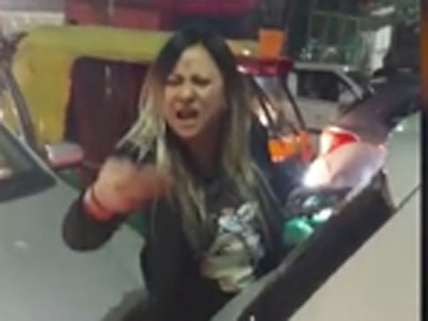 Delhi: Drunk woman did high voltage drama at akshardham temple  