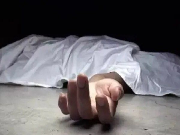 girl dead body found at hotel 