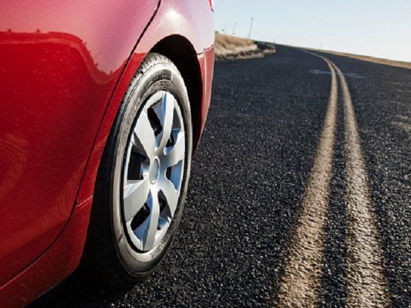 girl raped in moving car in UP