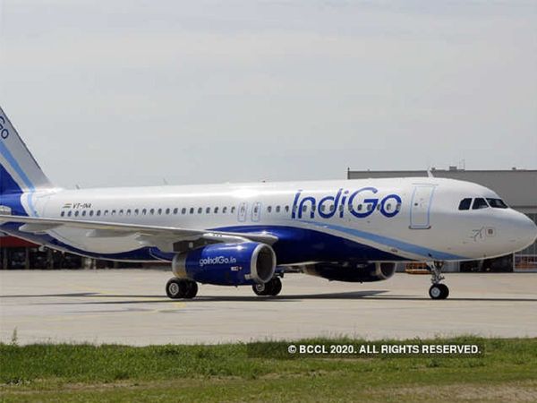 GoAir की फ्लाइट की कराची में इमरजेंसी लैंडिंग, बरेली के शख्‍स की मौत