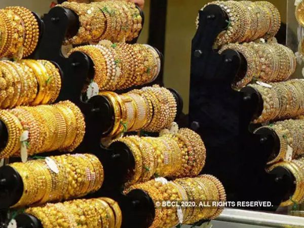 Gold price today rises Rs 11 Silver jumps Rs 1554 know 24 carat, 22 carat rates on 13 August 2020