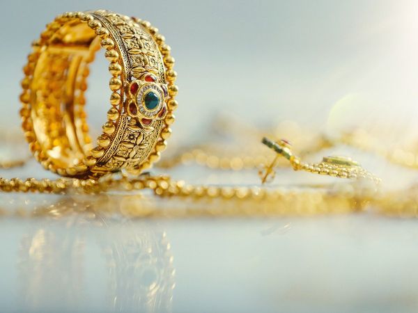 Gold price today down silver also fell know 24 carat, 22 carat rates on 03 July, 2020 