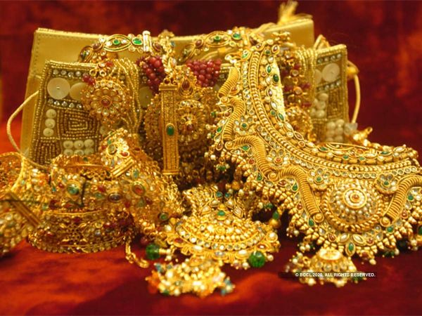 Gold Price Today 03 March 2021: सोने की कीमत में गिरावट, जानिए 14 से 24 कैरेट का ताजा भाव
