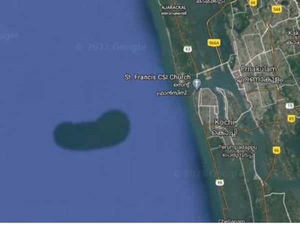 समुद्र में द्वीप! कौतूहल पैदा कर रही केरल के पास अरब सागर में गूगल की ये इमेज