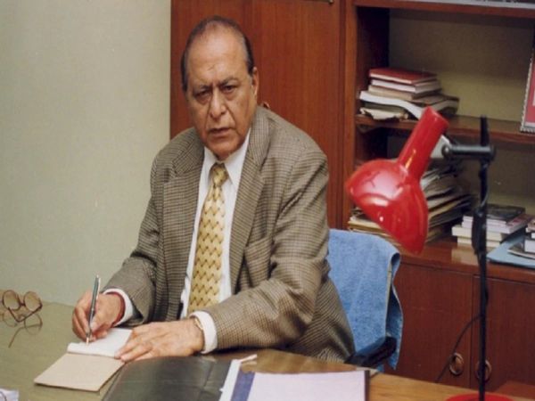 Gopichand Narang, Urdu litterateur