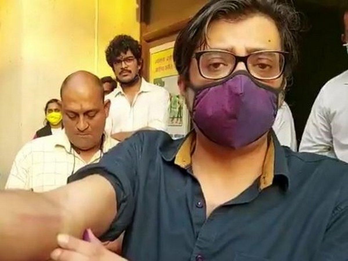 Arnab Goswami arrest: अर्नब गोस्वामी की जमानत अर्जी पर आज सुनवाई कर सकता है बॉम्बे हाई कोर्ट