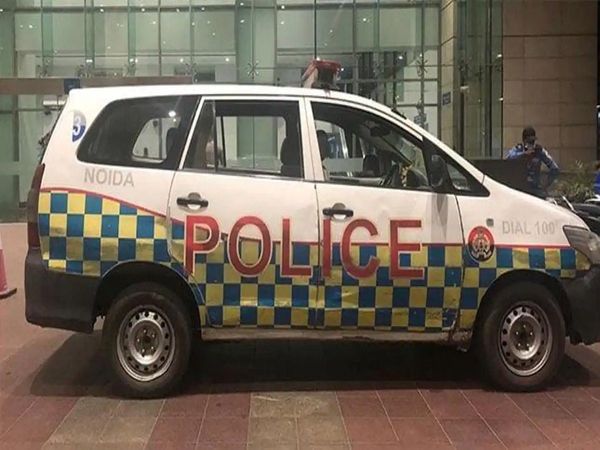 Greater Noida Car loot: 'वो शाम कभी नहीं भूलेगी, बदमाशों से गिड़गिड़ाती रही पर वो नहीं पसीजे'