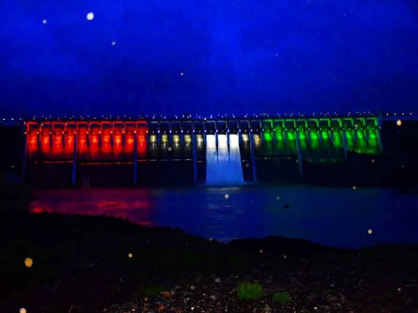 Independence Day 2 dams of Gujarat painted in the colors of tricolor PM Modi shared photos