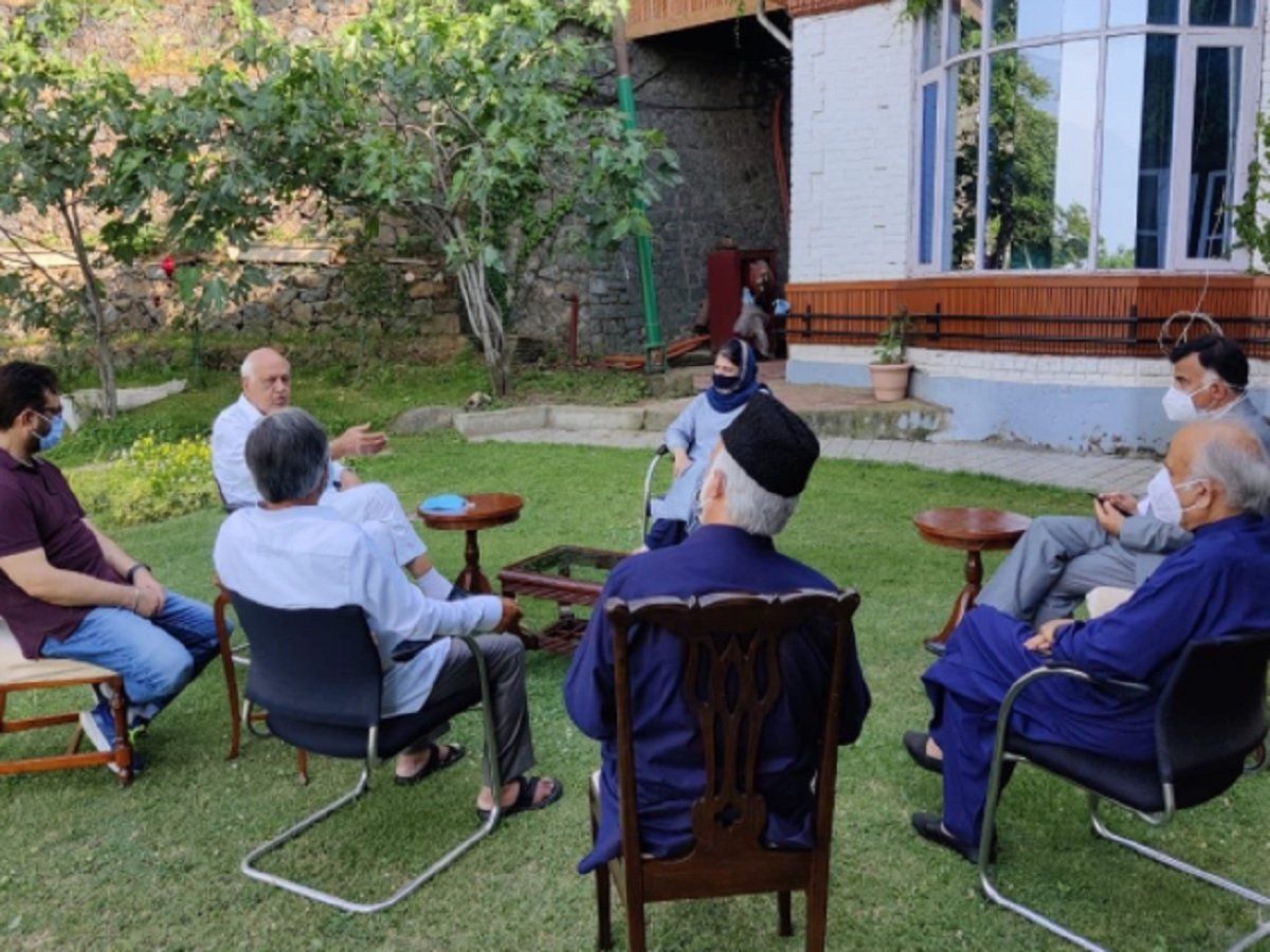 J-K पर सर्वदलीय बैठक: महबूबा मुफ्ती ने दिया सामूहिक लड़ाई पर जोर, बैठक के लिए 2 प्रतिनिधि भेजेगा गुपकर एलायंस