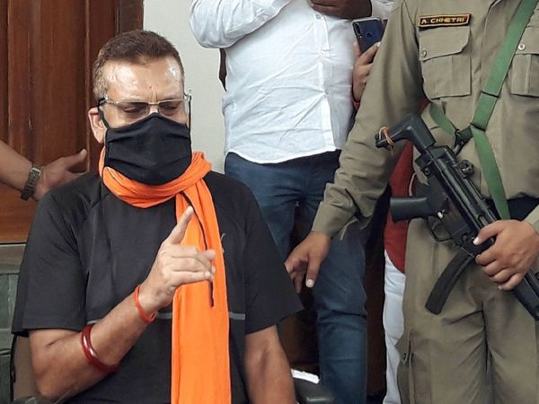 Gupteshwar Pandey: सियासी पारी पर गुप्तेश्वर पांडेय ने तोड़ी चुप्पी,बोले- शेर की तरह राजनीति की पिच पर उतरुंगा