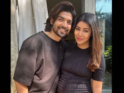 Gurmeet Choudhary with wife Debina Bonnerjee Gurmeet Choudhary with wife Debina Bonnerjee