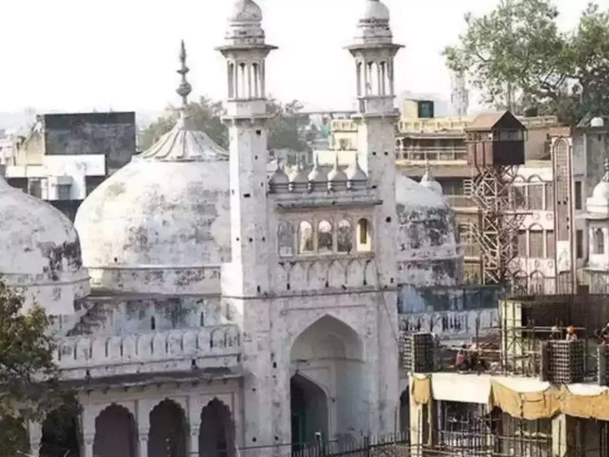 Gyanvapi Mosque Survey: नहीं बदले जाएंगे कोर्ट कमिश्नर, तहखाना भी खुलेगा, फैसले पर पूरी नजर