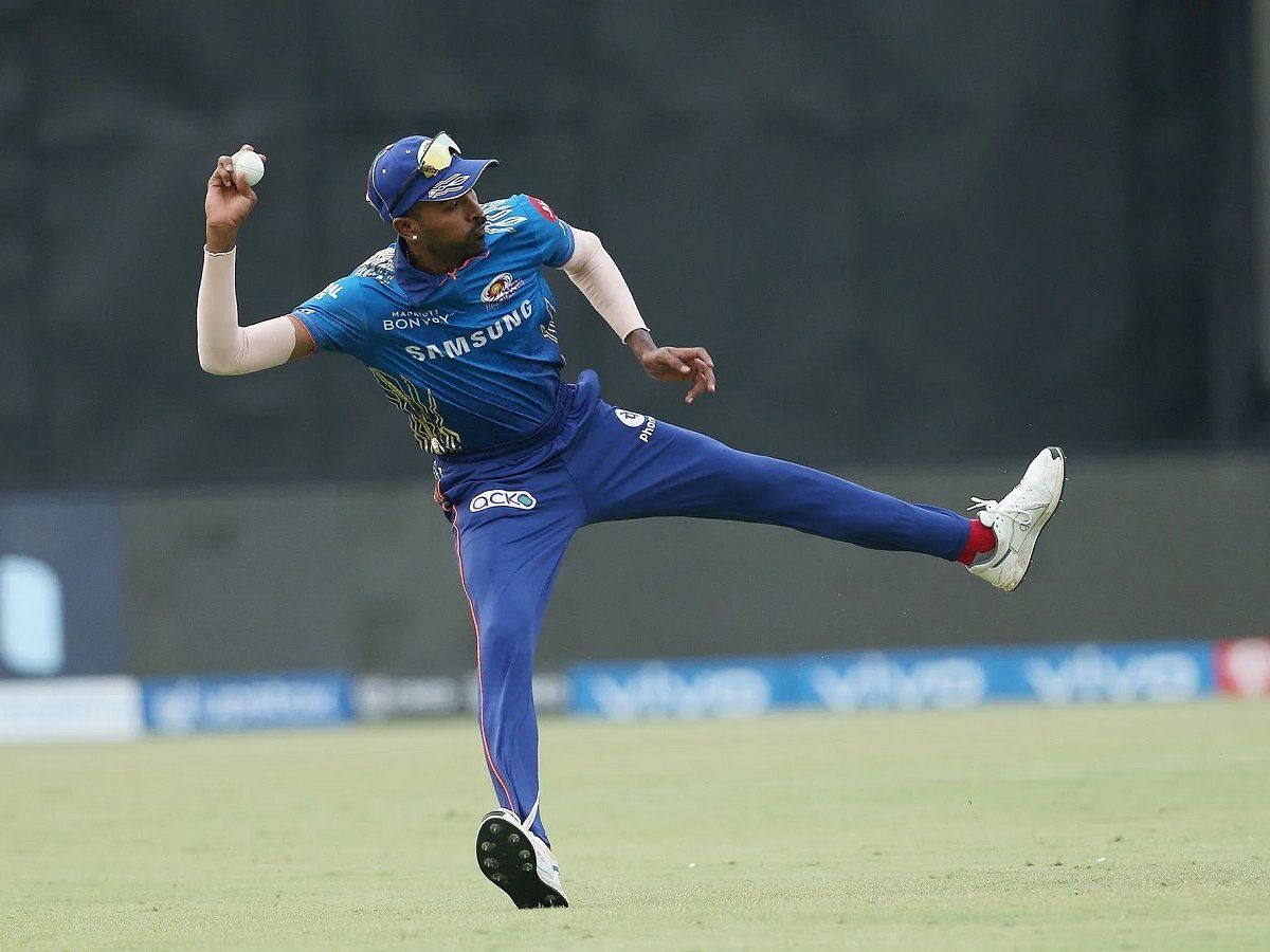 IPL 2021: मुंबई इंडियंस के गेंदबाजी कोच ने हार्दिक पांड्या की वापसी पर दिया बड़ा अपडेट