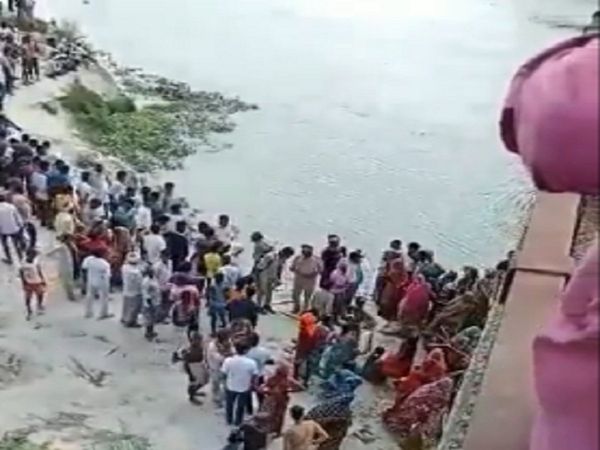 hardoi road accident