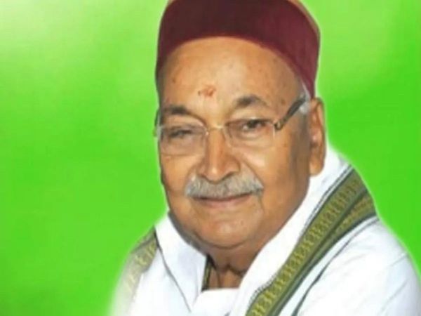 Harishankar Tiwari: हरिशंकर तिवारी, हाता और गोरखपुर, बेटे- बहू पर सीबीआई ने कसा शिकंजा