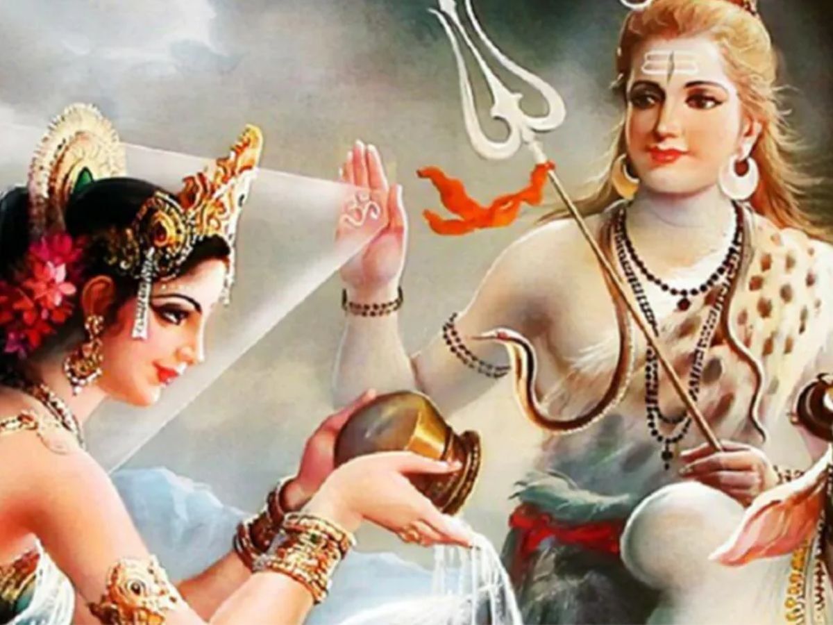 Hariyali Teej 2022: हरियाली तीज का व्रत रखने वाली महिलाओं को सोना होता है वर्जित, जानें क्या है इसके पीछे वजह