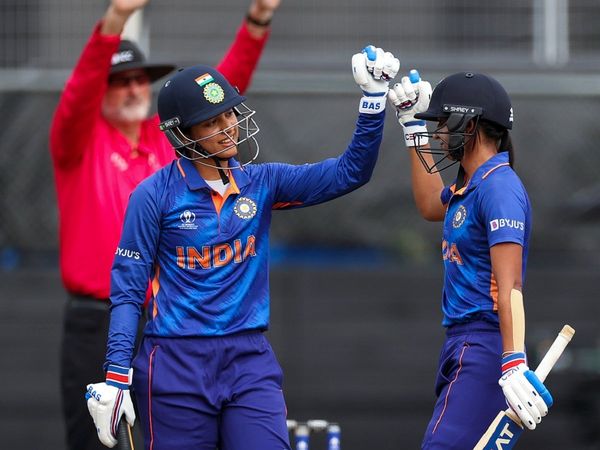 smriti mandhana and harmanpreet kaur