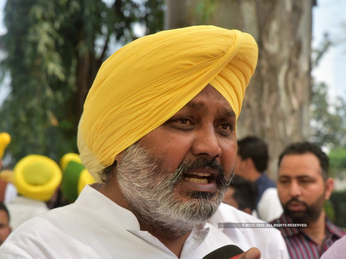 पंजाब में विधायकों की खरीदफरोख्त मामले में आप की शिकायत पर केस दर्ज, बीजेपी ने बताया मजाक