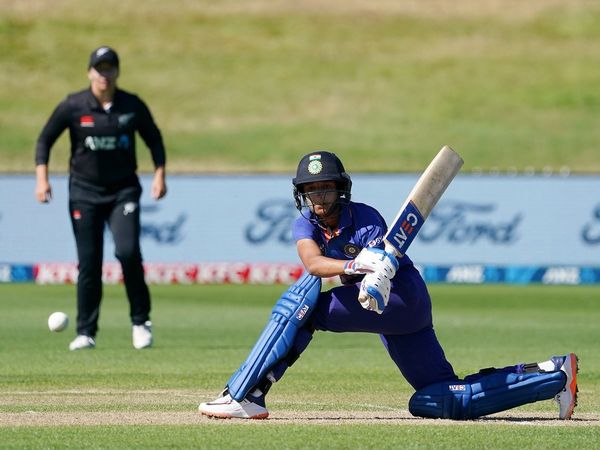 harmanpreet kaur century