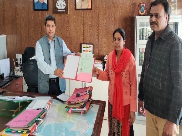 CAA पर बवाल के बीच बड़ी खबर, पाक नागरिक हसीना बेन को दी गई भारतीय नागरिकता