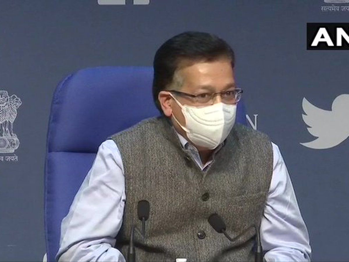कोरोना टीके पर सरकार का बड़ा बयान, कभी नहीं कहा पूरी आबादी को लगेगी वैक्सीन