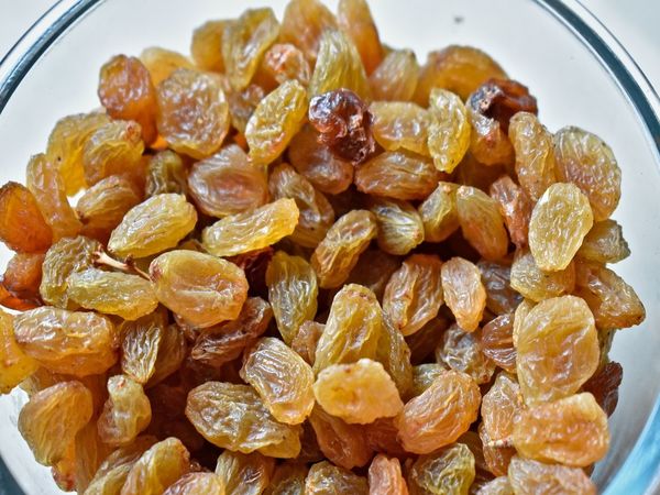 health benefits of raisins