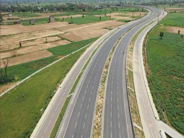 Lucknow-Delhi Highway