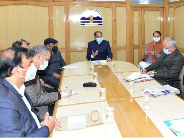 हिमाचल: बढ़ते कोरोना केस के बीच 5 डेज वीक, वर्क फ्रॉम होम का फैसला, समारोहों में 50 लोग ही हो पाएंगे शामिल