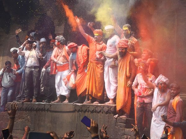 Unique Holi at Manikarnika Ghat Banaras Lord Shiva