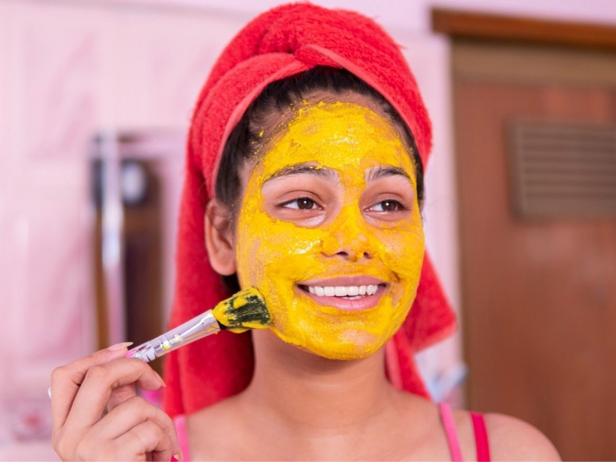 home made beauty face pack with kitchen ingredients haldi besan malai for glowing skin on karwachauth