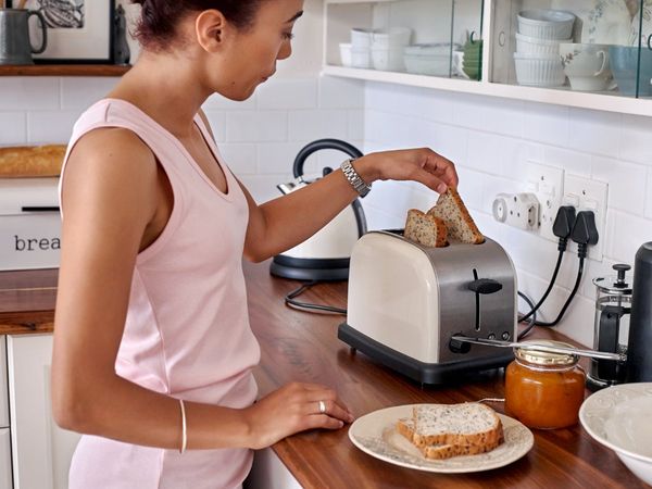 Toaster Cleaning Tips, Toaster Cleaning Hacks, Toaster Cleaning Hacks in hindi, How to Clean Toaster at home, Toaster Cleaning Tips in hindi, Toaster Cleaning Tips hindi Article, घर में टोस्टर साफ करने का आसान तरीका, टोस्टर साफ करने का घरेलू तरीका, टोस्टर