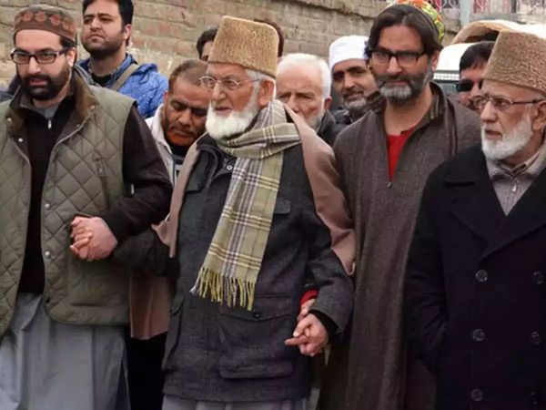 Both factions of Hurriyat Conference likely to be banned under UAPA