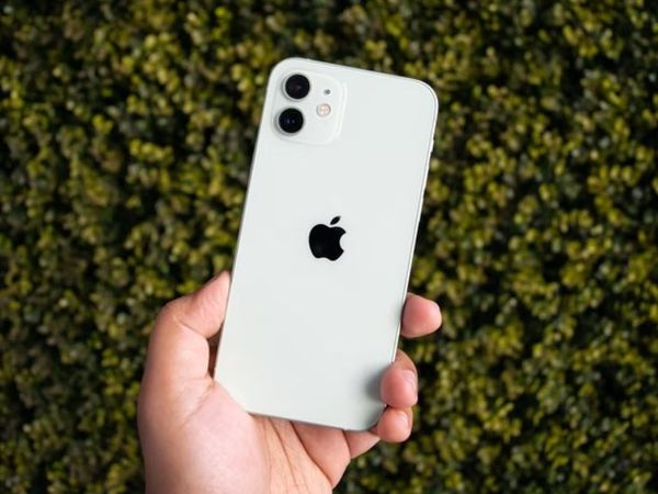 iPhone 12