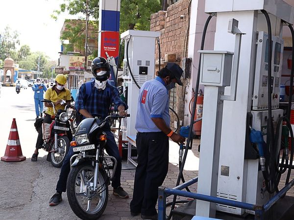 Petrol and diesel rates on seventh sky, know what are prices in major cities including Delhi, Patna, Lucknow today