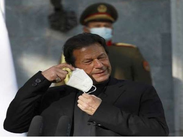 'चीनी सिस्‍टम' को पसंद करने वाले Imran Khan को मिला नोटिस