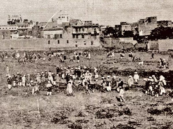 today's history 13 April 2022