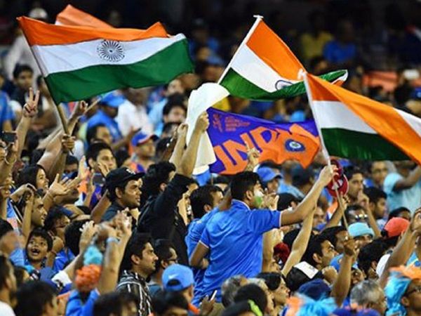 Spectators in cricket match