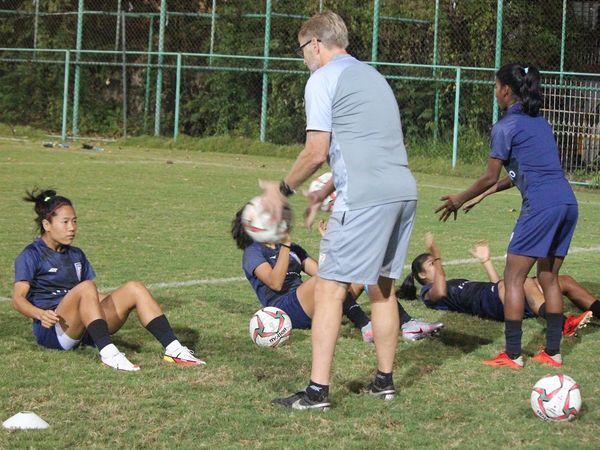 Indian women football team