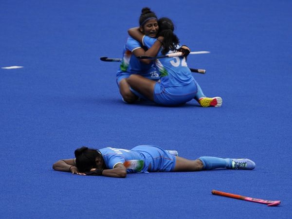 Indian women hockey team celebrating win against Australia