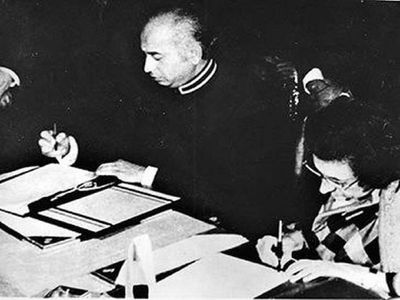 1971 का भारत- पाक युद्ध का नतीजा था बांग्लादेश का उदय लेकिन कश्मीर से भी था कनेक्शन 1971 का भारत- पाक युद्ध का नतीजा था बांग्लादेश का उदय लेकिन कश्मीर से भी था कनेक्शन
