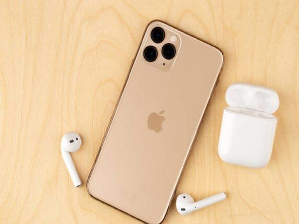 Apple to no longer include EarPods with iPhones which are sold in France