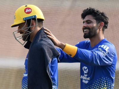 ms dhoni and ravindra jadeja