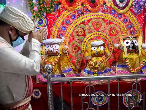 भगवान जगन्‍नाथ रथ यात्रा: प्रियजनों को इन संदशों के साथ दें शुभकामनाएं