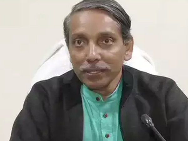 JNU में जारी गतिरोध के बीच एचआरडी मिनिस्ट्री की जेएनयू वीसी, शिक्षकों और छात्रों संग मुलाकात