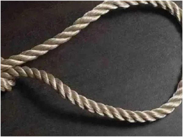 Mahant's daughter-in-law committed suicide