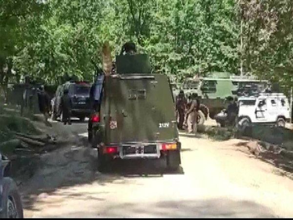 jammu kashmir Kulgam Encounter 